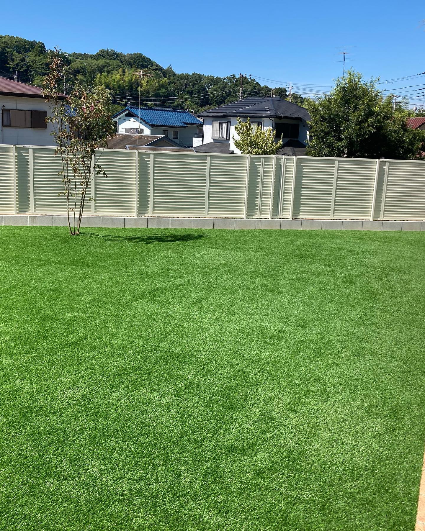 人工庭園 人工芝でグランドカバー／神栖市 | (株)プランニングワダ | 神栖